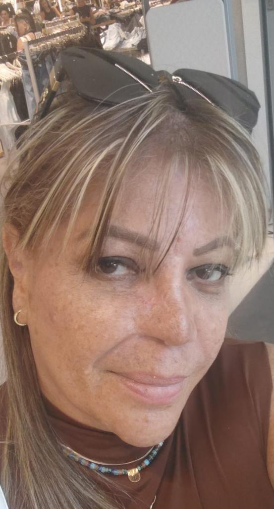 613961755: Chica busca chico en Málaga