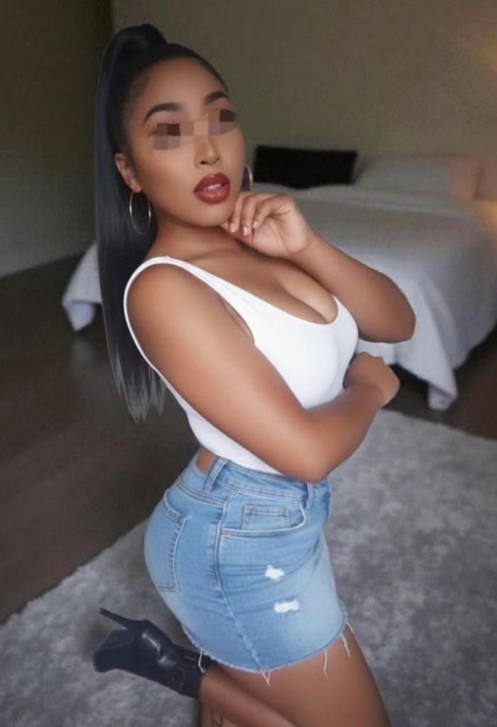 Chica busca chico en Murcia: Chica busca chico