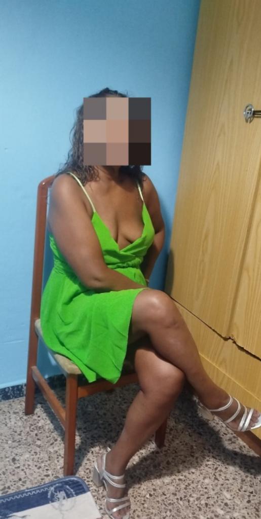 Chica busca chico en Huelva: 