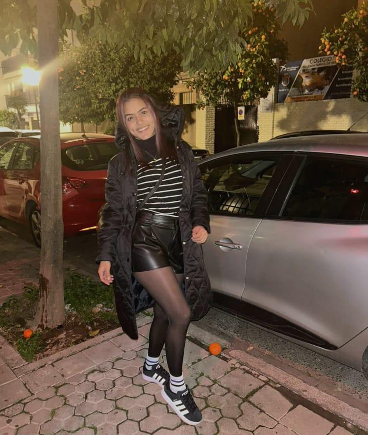 Chica busca chico en Sevilla: 