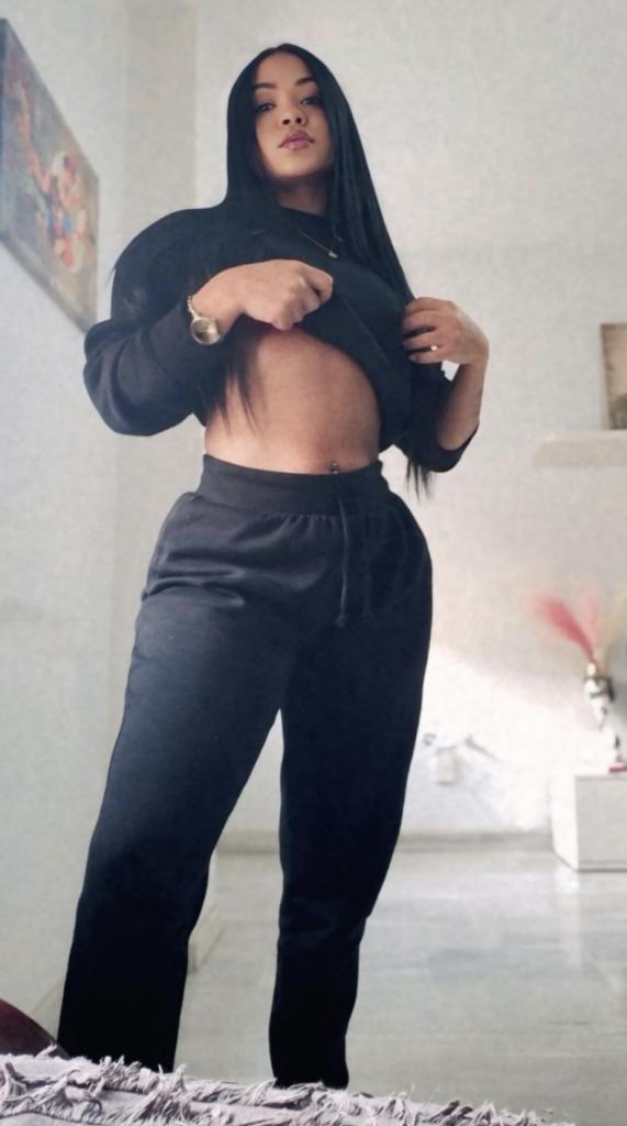 Chica busca chico en Granada: 