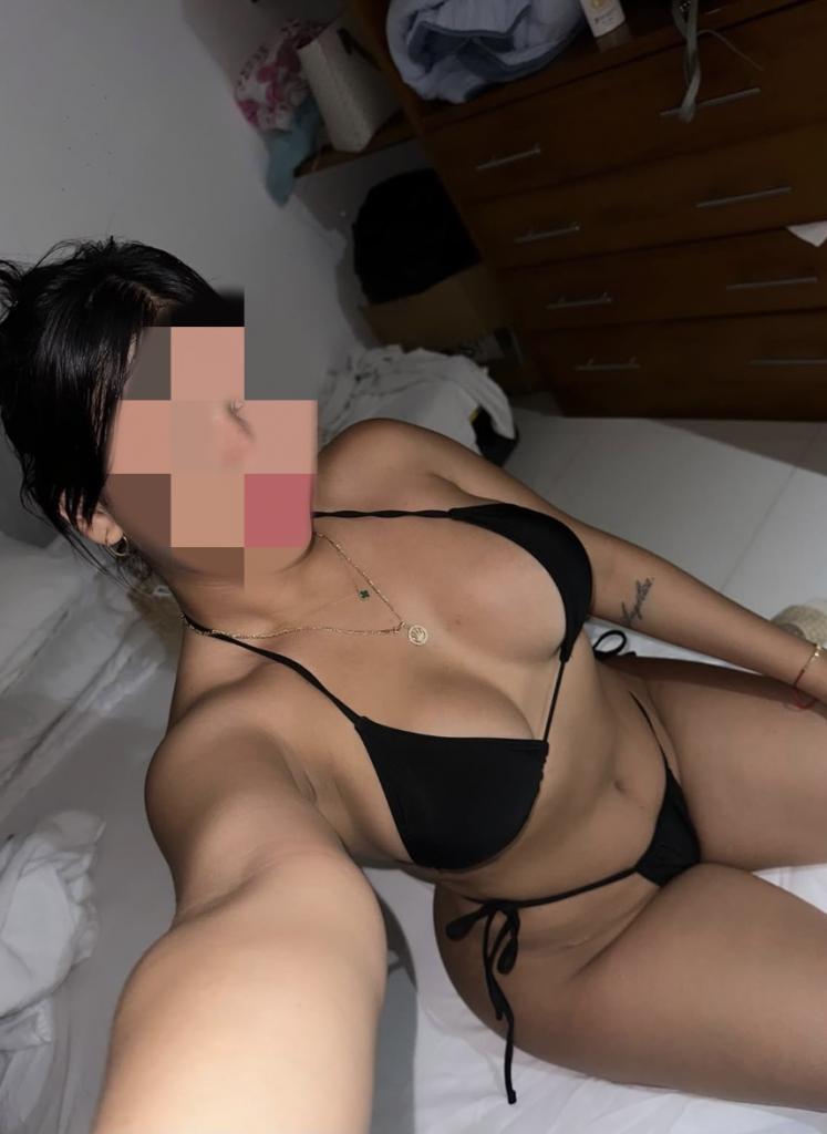 614589914: Chica busca chico en Málaga