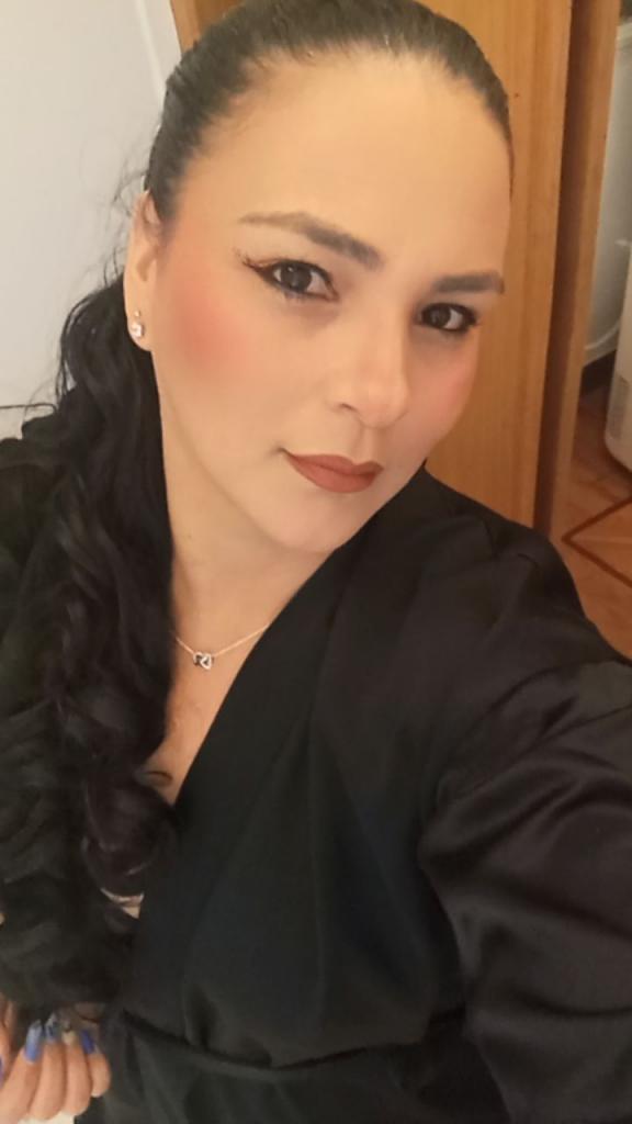 Chica busca chico en Granada: 