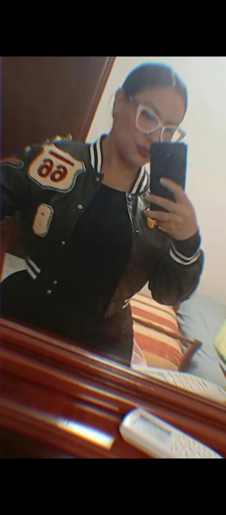 Chica busca chico en Cádiz: 