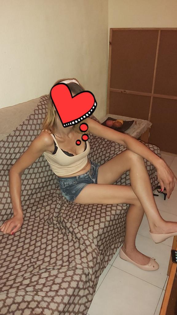 Chica busca chico en Almería: 
