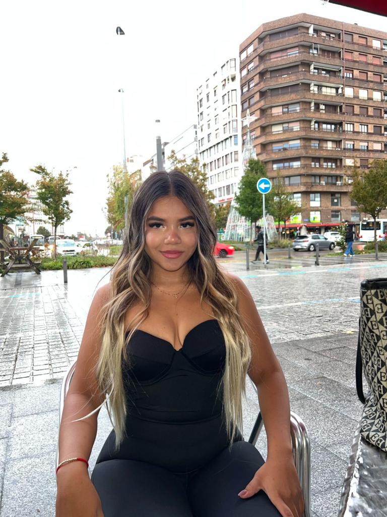 641801735: Chica busca chico en Álava