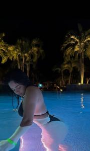 614655558: Chica busca chico en La Coruña