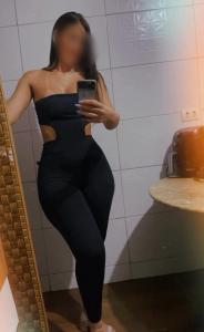 635591698: Chica busca chico en La Coruña