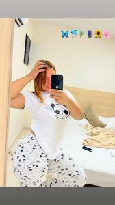 666857235: Chica busca chico en Granada