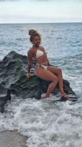 647577768: Chica busca chico en Mallorca