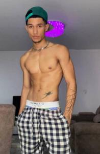 634720690: Chico busca chica en Tenerife