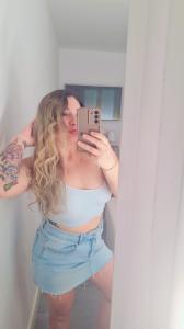 607588239: Chica busca chico en Cádiz