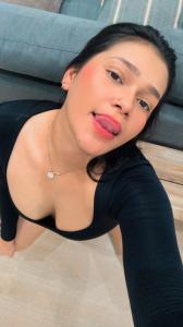 607489433: Chica busca chico en La Coruña