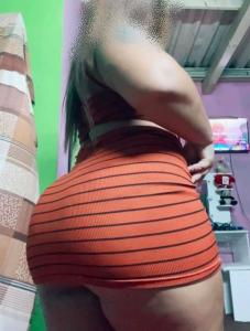 604283148: Chica busca chico en Barcelona