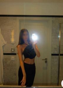 672935178: Chica busca chico en Murcia