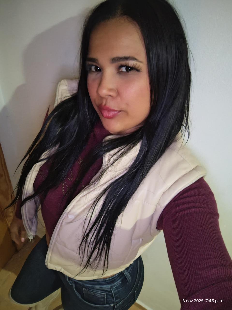 Chica busca chico en Almería: 