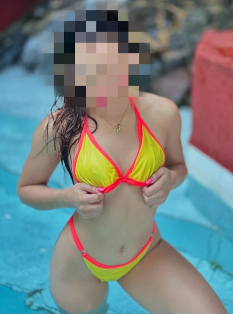 Chica busca chico en Ibiza: 