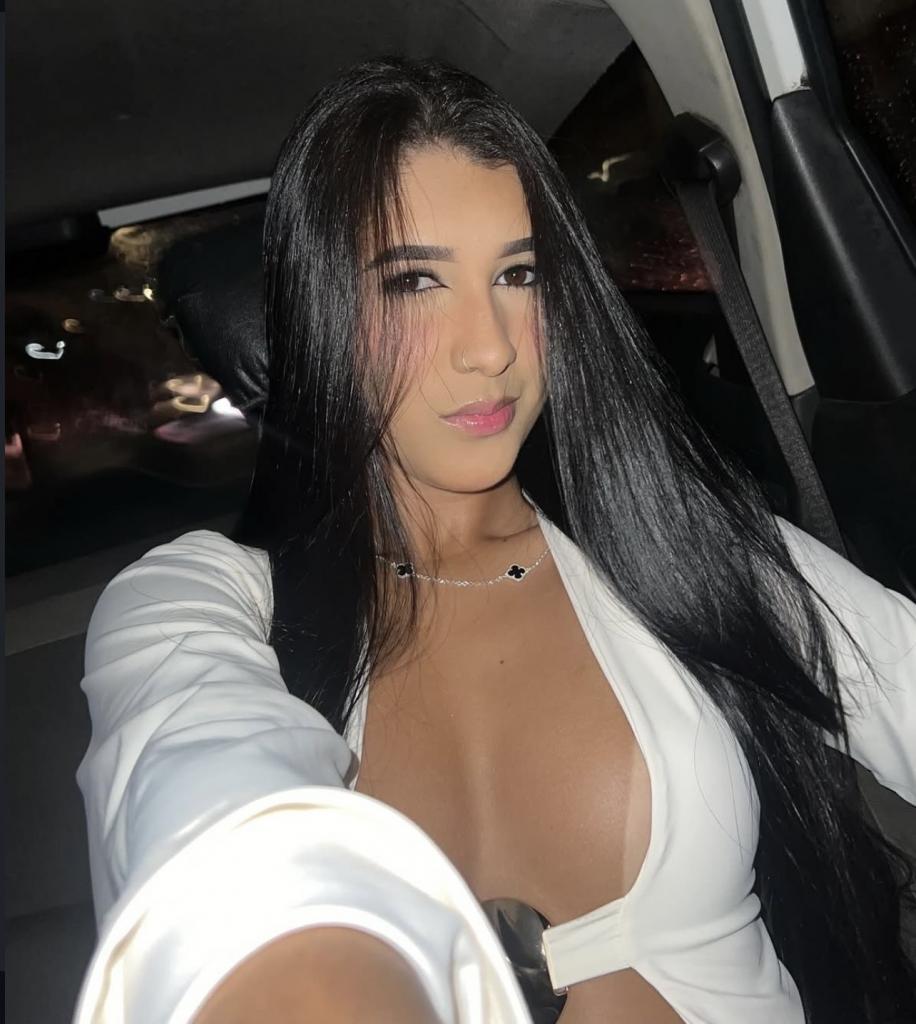 667794343: Chica busca chico en Tarragona