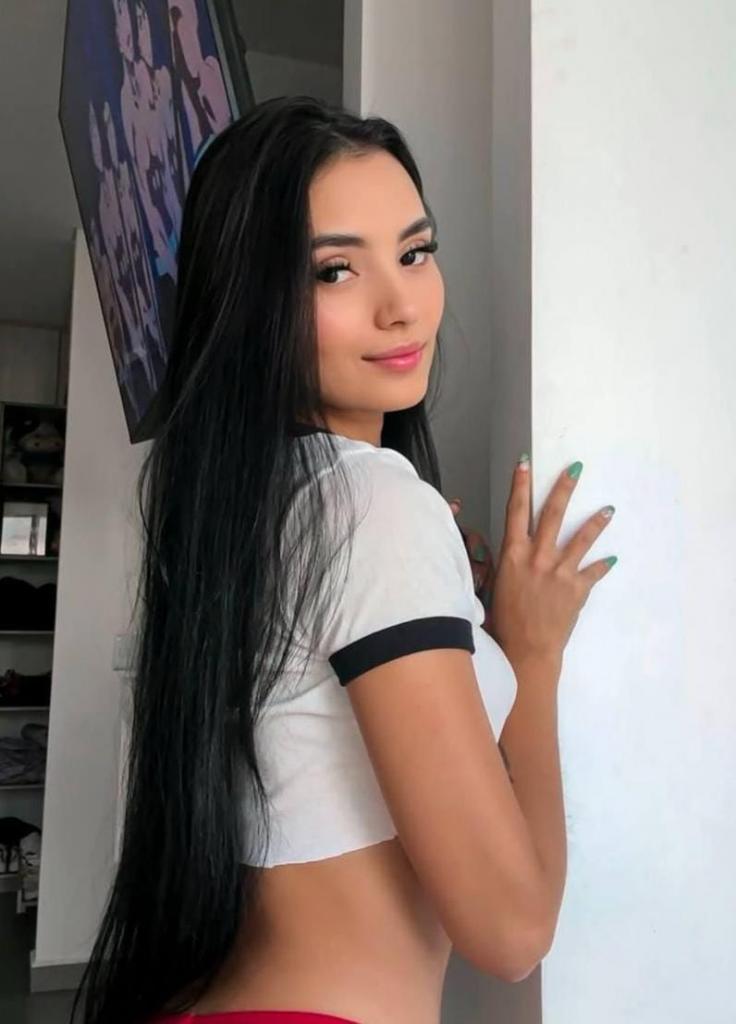 Chica busca chico en Almería: 