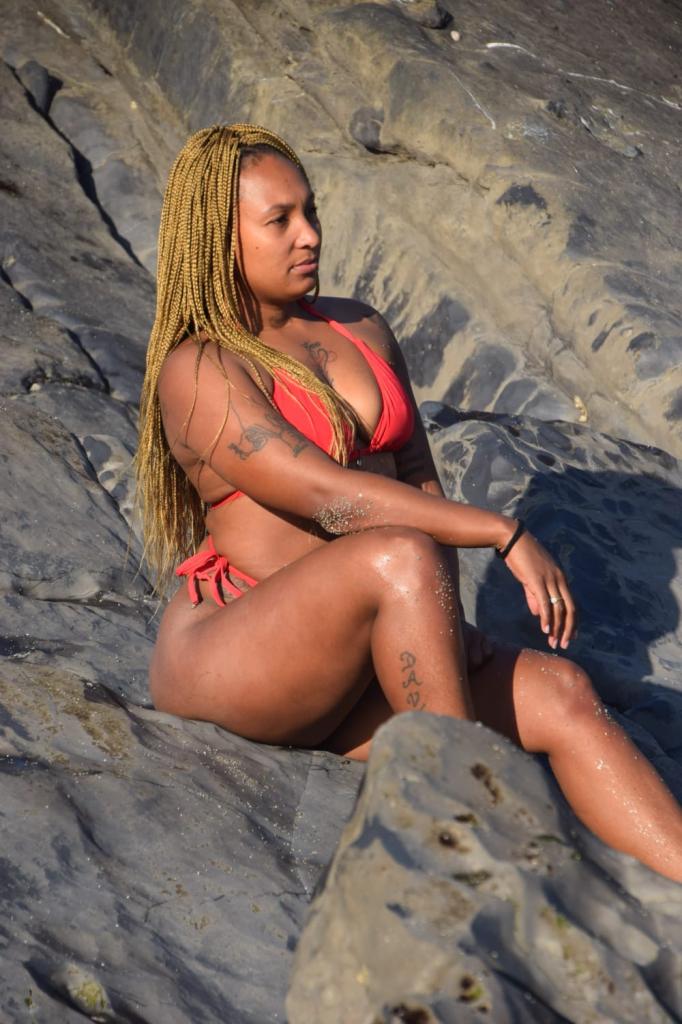 647577768: Chica busca chico en Mallorca