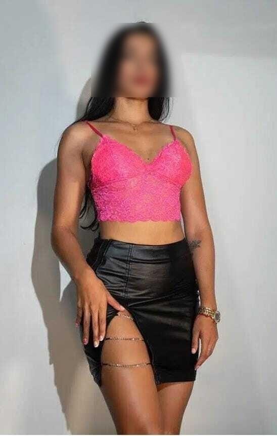Chica busca chico en Sevilla: Chica busca chico