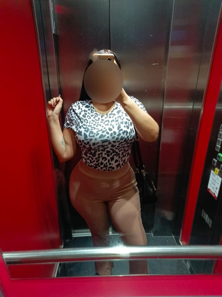 Chica busca chico en Tenerife: 