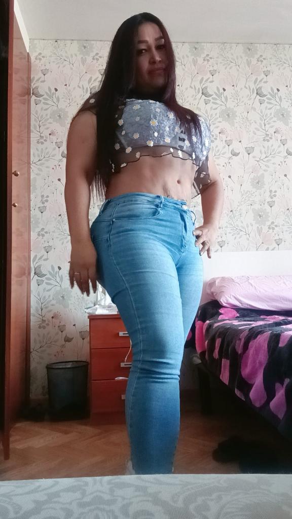 643674849: Chica busca chico en Burgos