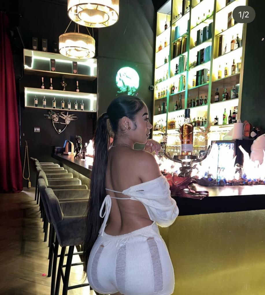 Chica busca chico en Cádiz: 