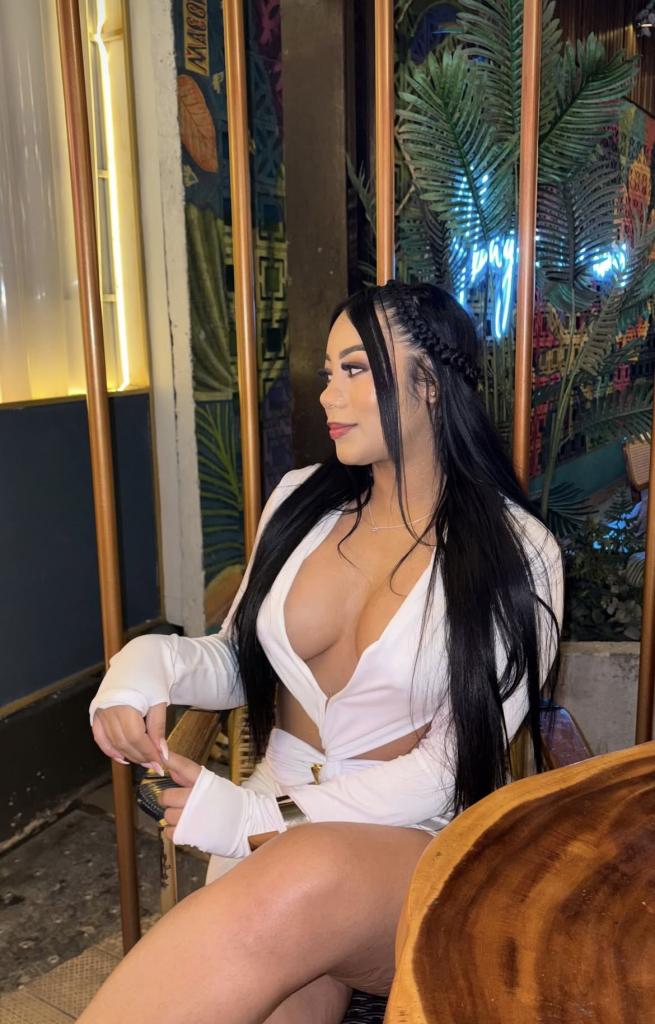 Chica busca chico en Cádiz: 