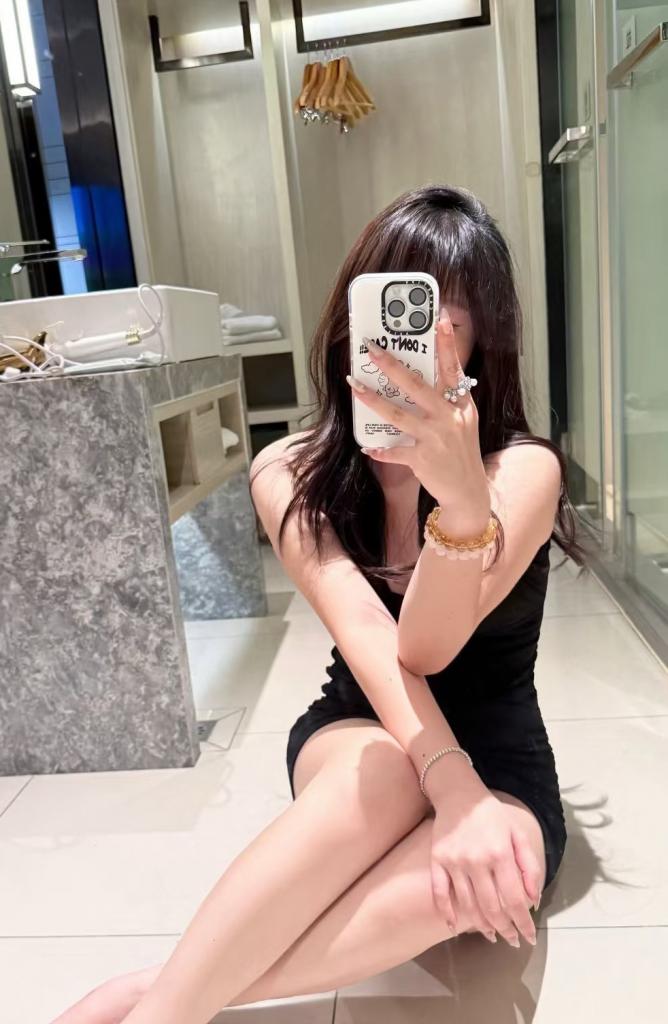 641957294: Chica busca chico en Madrid