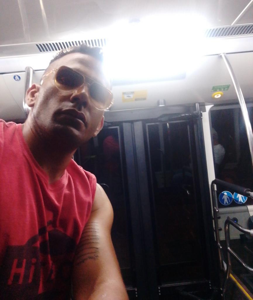 Chico busca chica en Tenerife: 