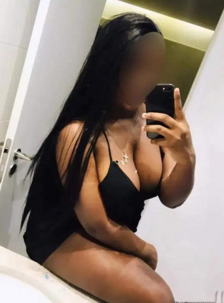 Chica busca chico en Sevilla: 