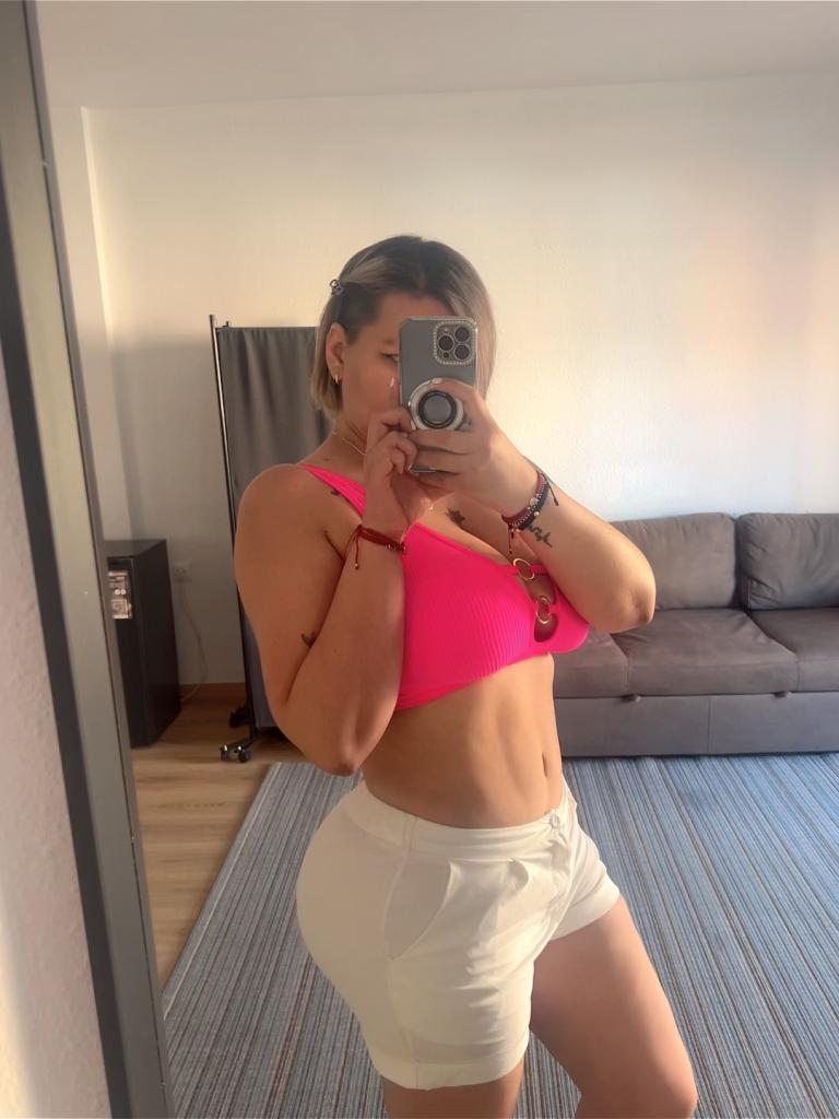 Chica busca chico en Barcelona: 