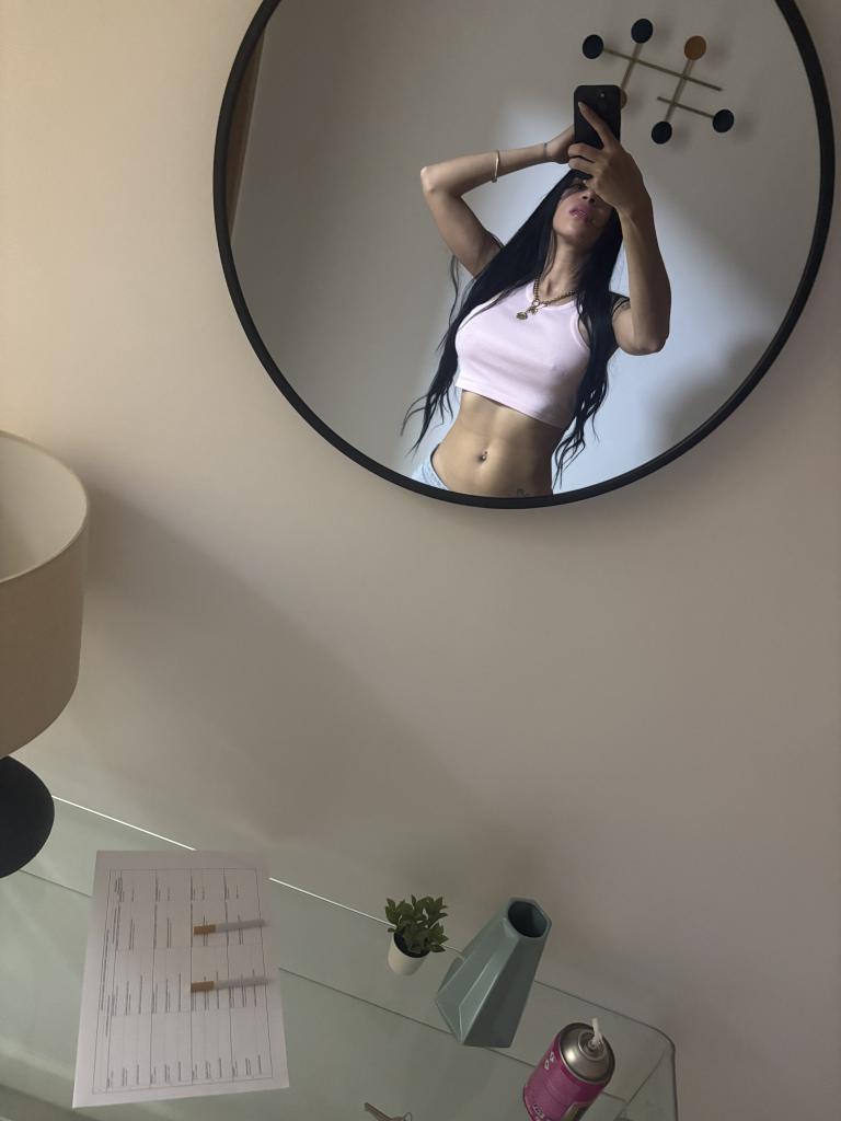 Chica busca chico en Huelva: 