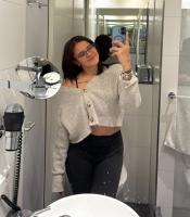 662375513: Chica busca chico en Ibiza