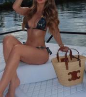 663829613: Chica busca chico en Madrid