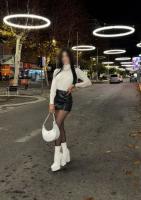 672935178: Chica busca chico en Murcia