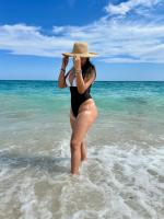 614645151: Chica busca chico en Almería