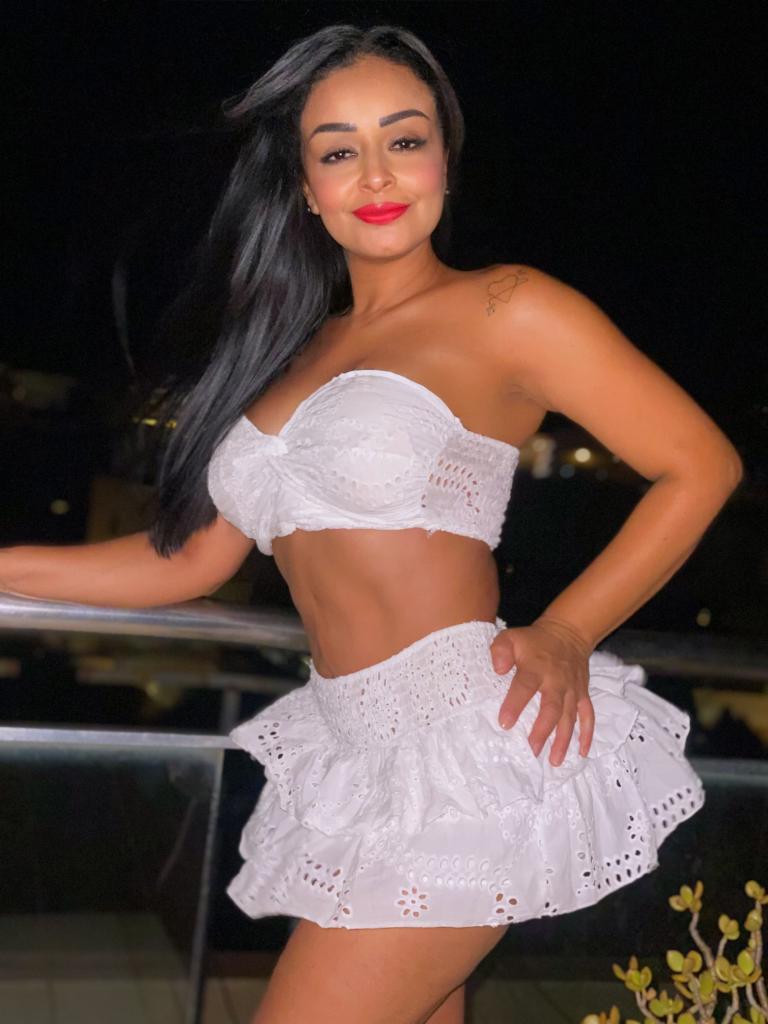 Chica busca chico en Ibiza: 