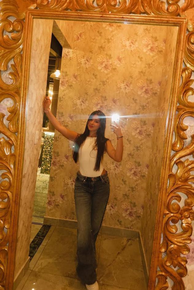 672877469: Chica busca chico en León