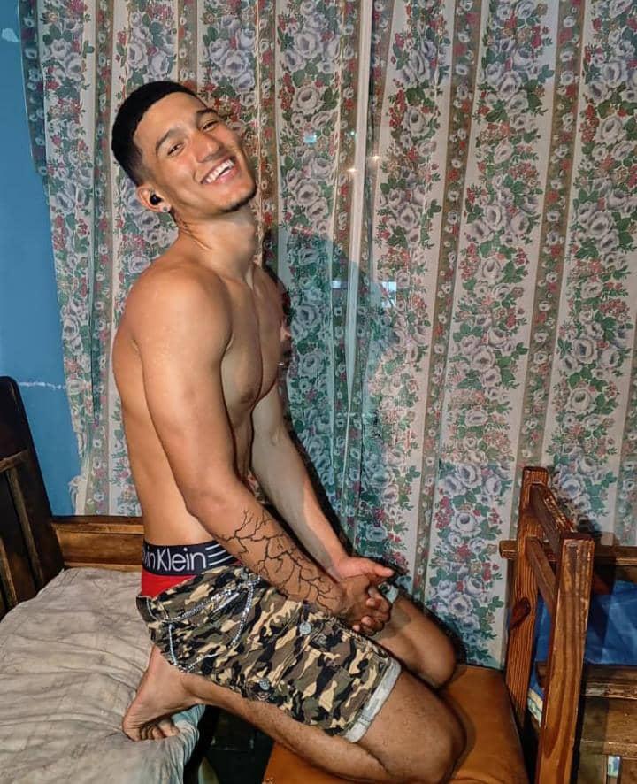 Chico busca chica en Tenerife: 