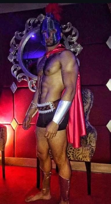 Chico busca chica en Tenerife: 