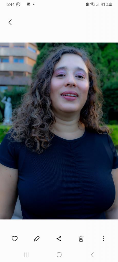 612296954: Chica busca chico en Valencia