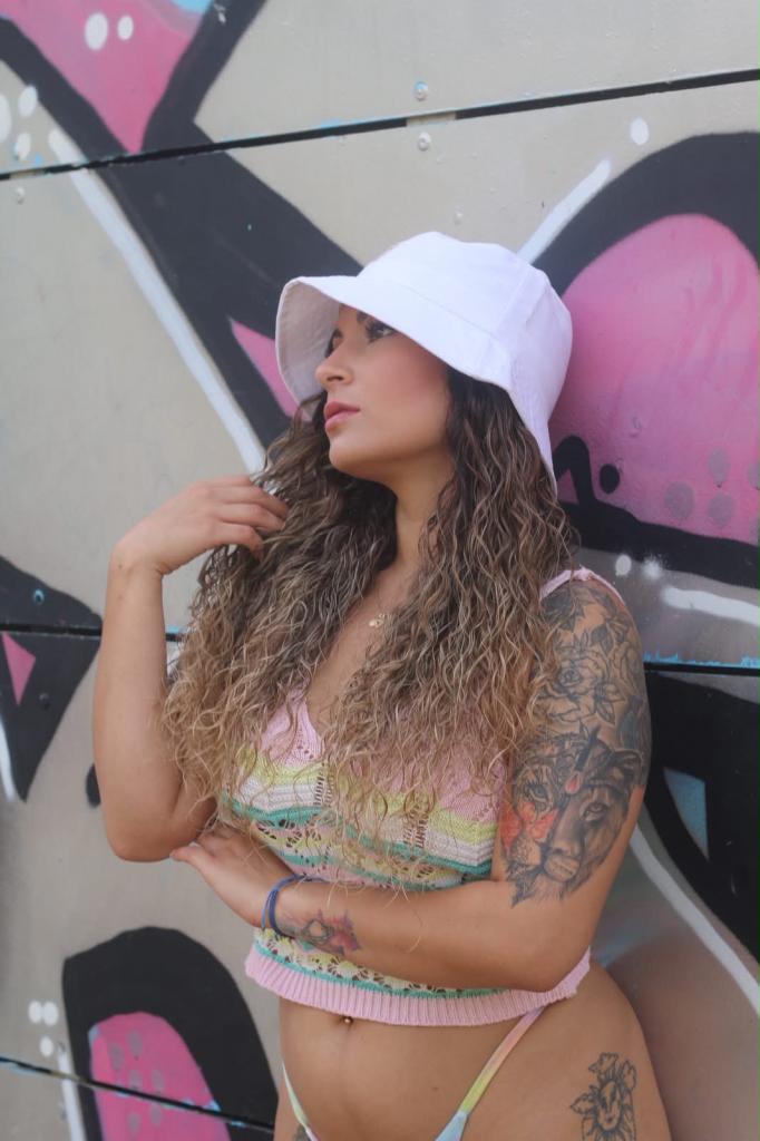619885276: Chica busca chico en Pontevedra