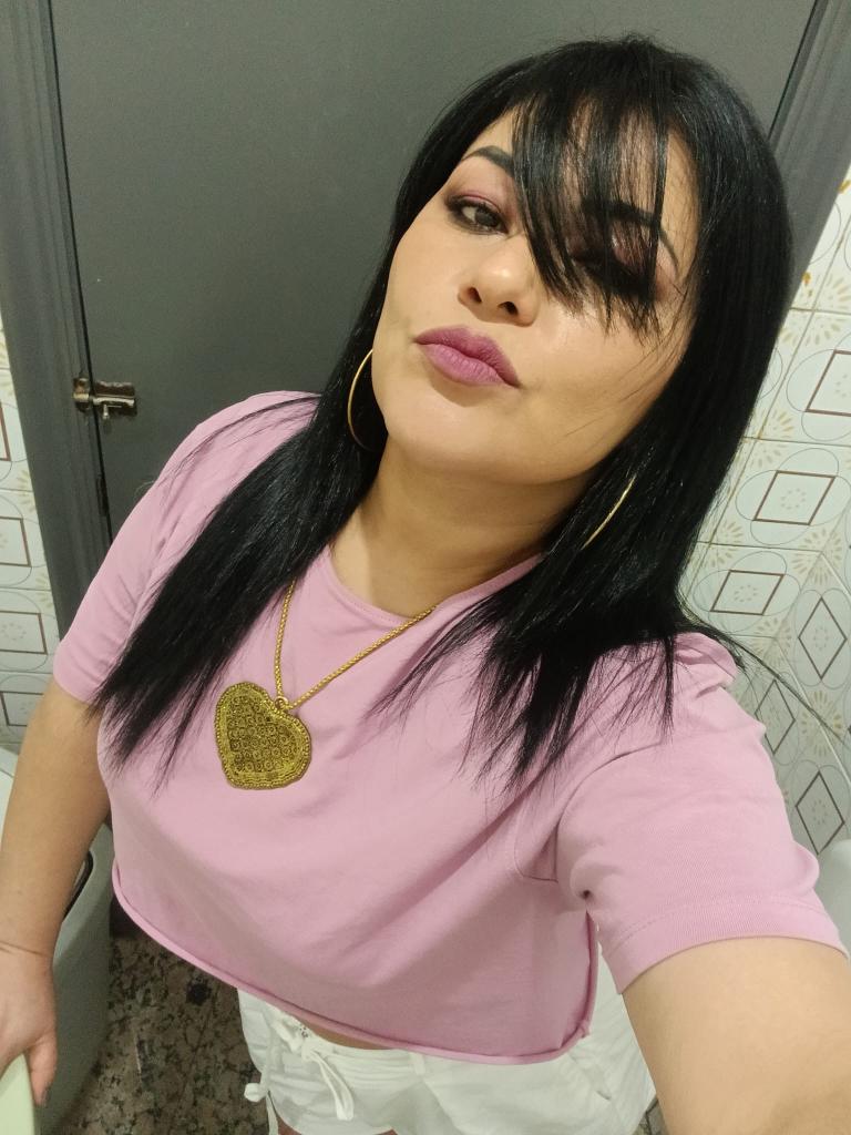 673450878: Chica busca chico en León