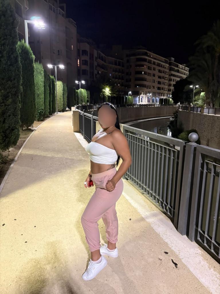 Chica busca chico en Alicante: 