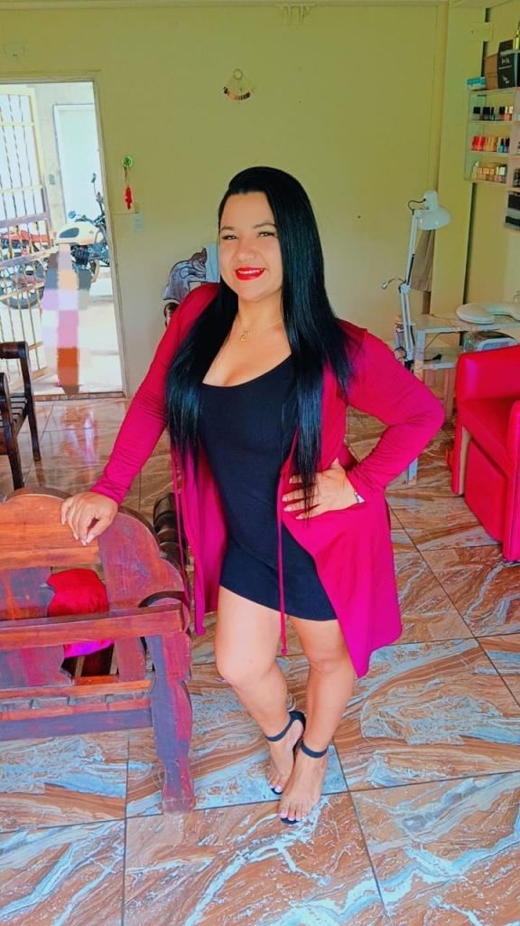 687524093: Chica busca chico en Valladolid