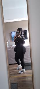 632399221: Chica busca chico en Gerona