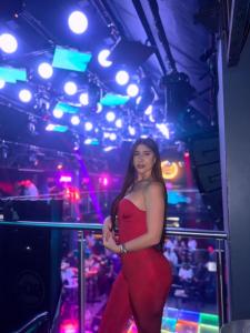 633929221: Chica busca chico en Zaragoza