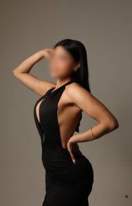 666926043: Chica busca chico en Sevilla